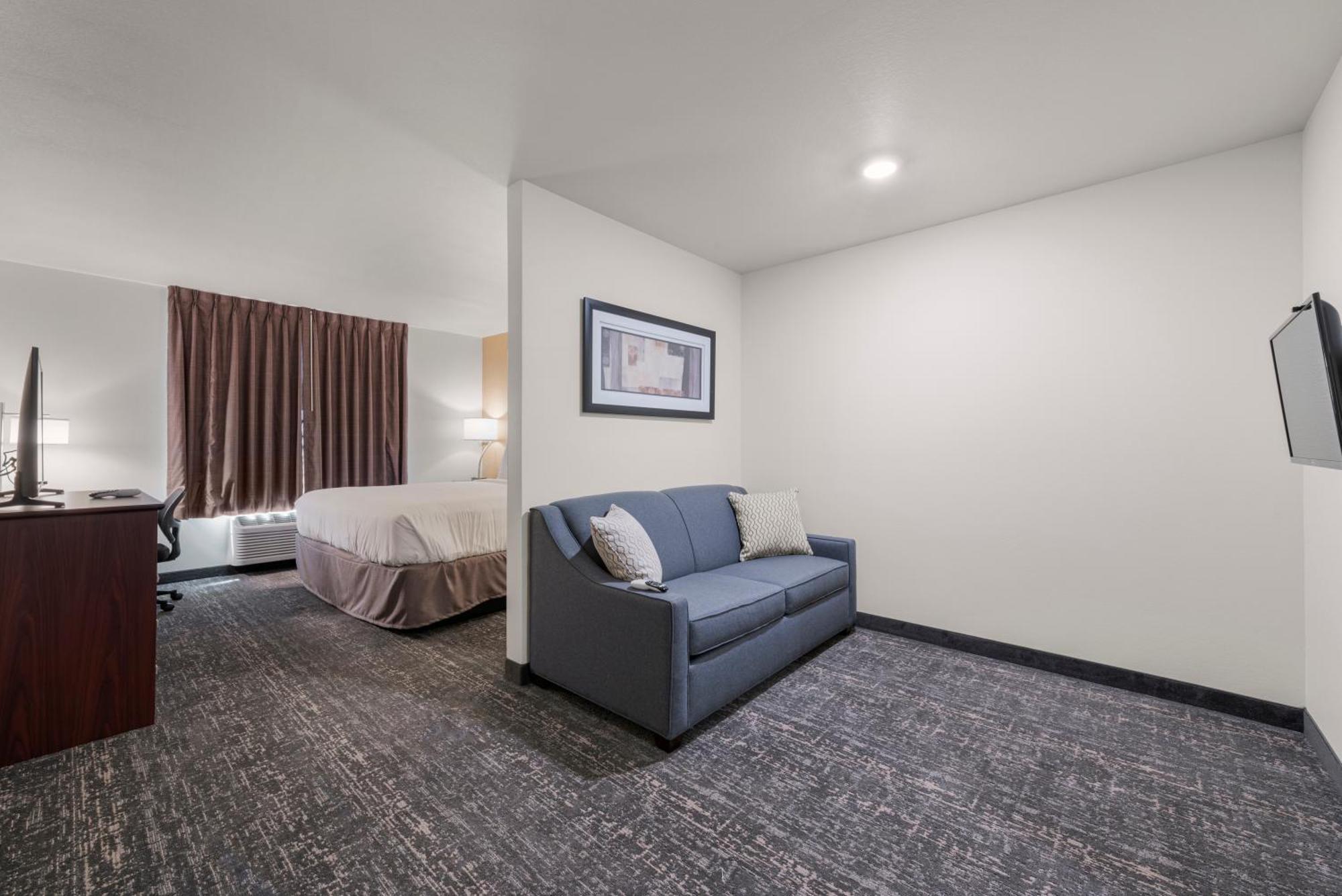 Cobblestone Hotel & Suites - Bellefontaine Екстериор снимка